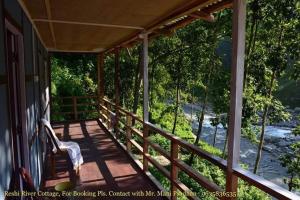 vamoosetrail reshi river cottage