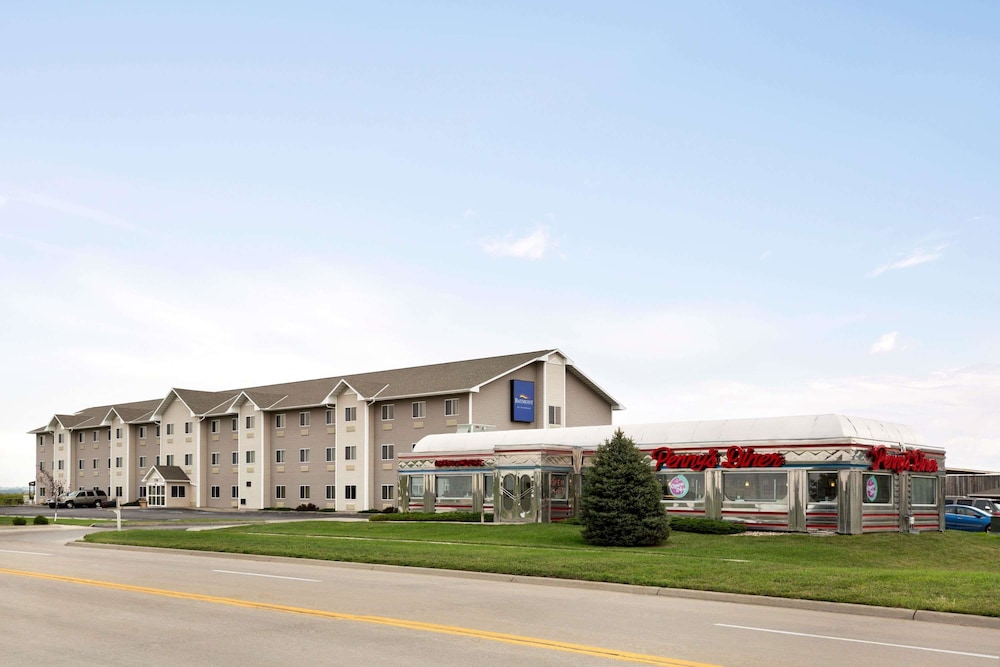 Baymont By Wyndham Fremont,Elkhorn>>Dodge,3 star