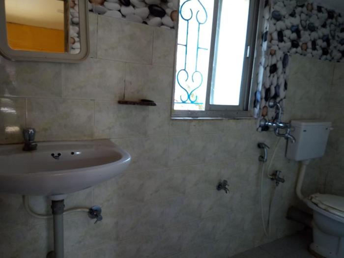 shiva shanti guest house