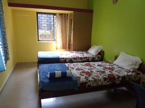 shiva shanti guest house