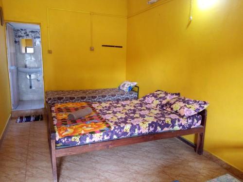 shiva shanti guest house