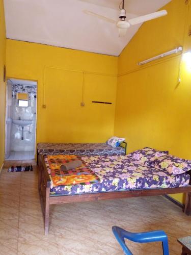 shiva shanti guest house