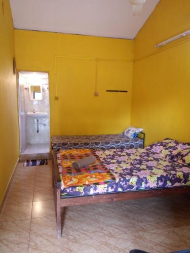 shiva shanti guest house