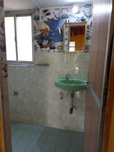 shiva shanti guest house