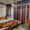 Shubhadra Guest House,Main Janmabhoomi Campus, Near Brijwasi Mithaiwala,3 star