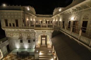 blusalz vintage harlalka haveli