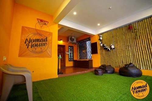 nomad house