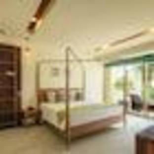 ama stays and trails sherlys ente kumbalanghi kochi