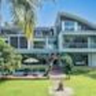 ama stays and trails sherlys ente kumbalanghi kochi