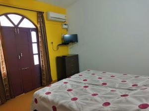 villa alexmarie guest house