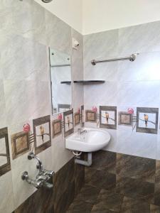 suvarna grande homes