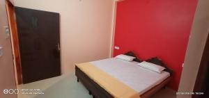 mayur paying guest house