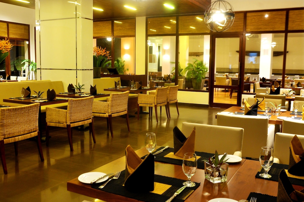 the blue water bawa heritage city resort hotel