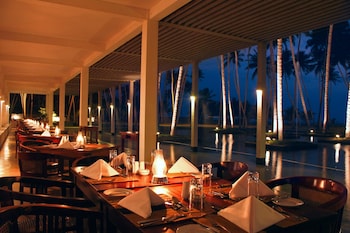 the blue water bawa heritage city resort hotel