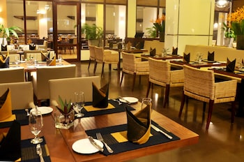 the blue water bawa heritage city resort hotel