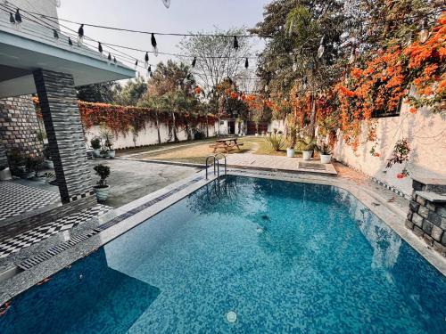 Arubhi Cottage,India>>Dehradun,4 star