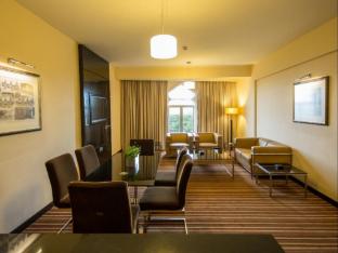 Ramada By Wyndham Colombo,Nuwara Eliya>>Colombo,4 star