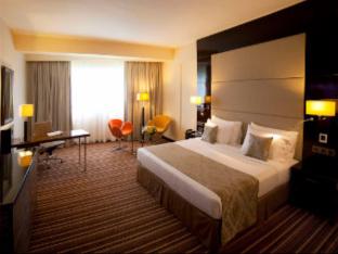 Ramada By Wyndham Colombo,Nuwara Eliya>>Colombo,4 star