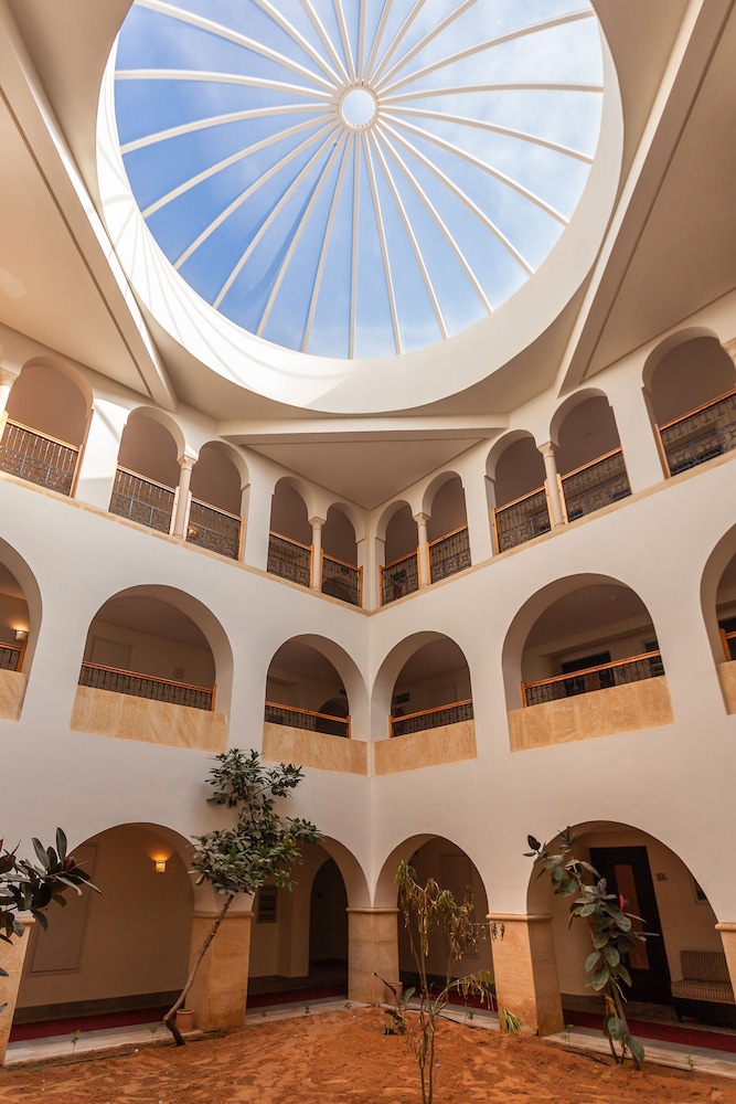 miramar petit palais