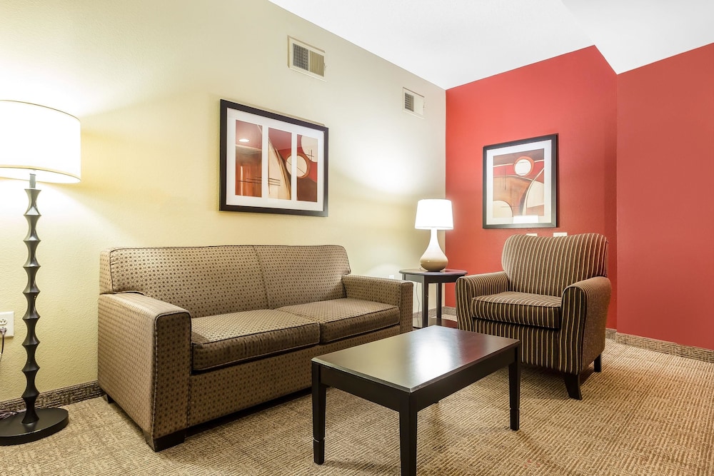 comfort suites charleston west ashley