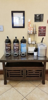 comfort suites charleston west ashley