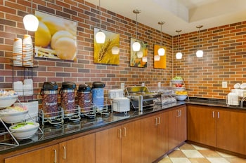 comfort suites charleston west ashley