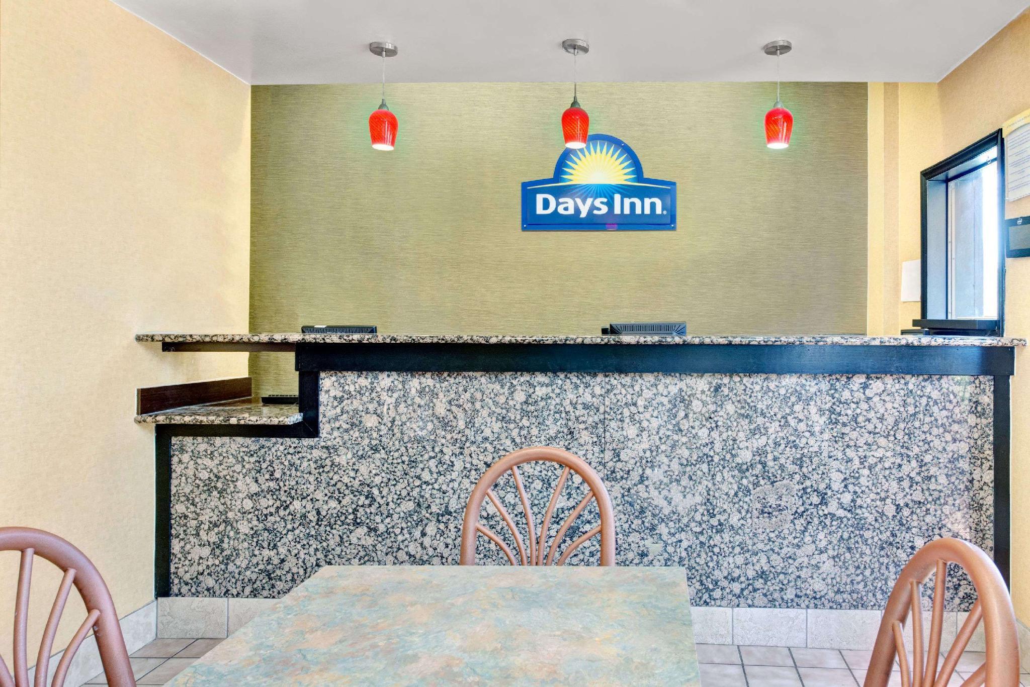 Days Inn By Wyndham Charlotte Northlake,Mecklenburg County>>Charlotte,2 star