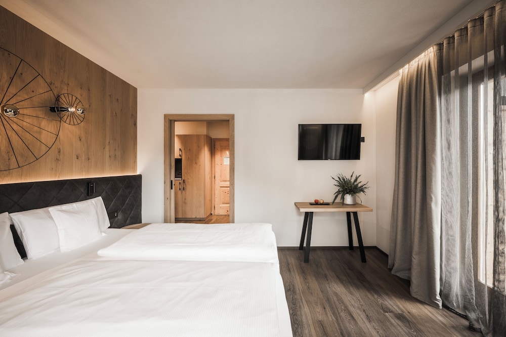 excelsior dolomites life resort