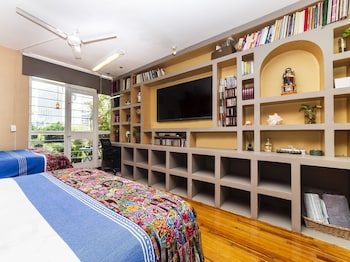 casa itzae bandb lincoln park