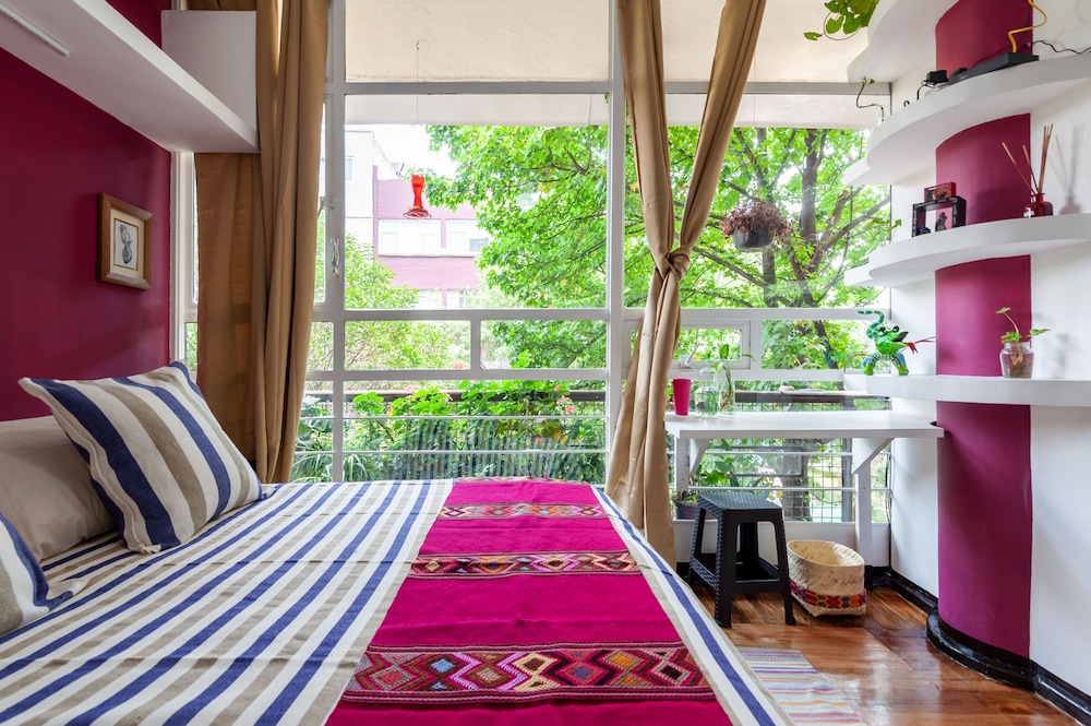 casa itzae bandb lincoln park