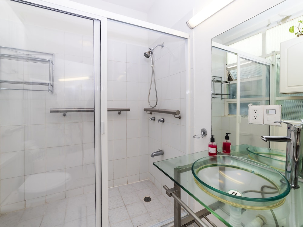 casa itzae bandb lincoln park