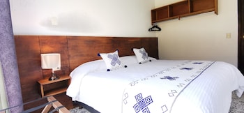 hotel ocho barrios