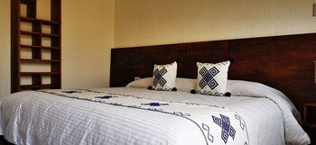 hotel ocho barrios