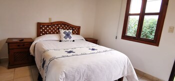 hotel ocho barrios