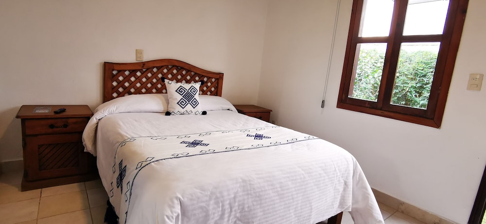 hotel ocho barrios