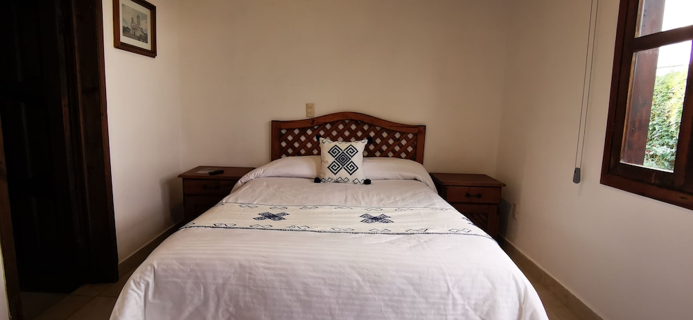 hotel ocho barrios
