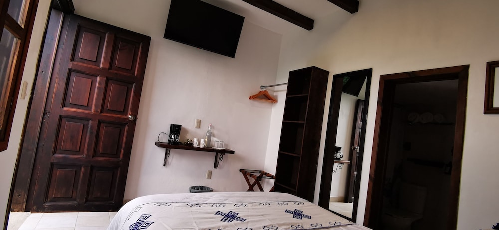 hotel ocho barrios