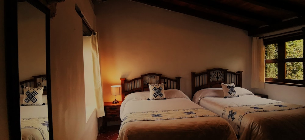 hotel ocho barrios