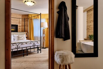 boutique hotel and chalets salvadori