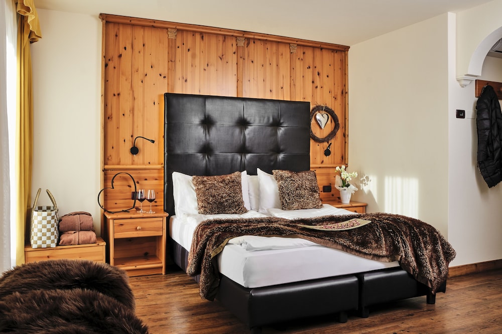 boutique hotel and chalets salvadori