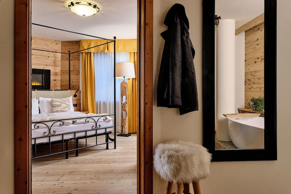 boutique hotel and chalets salvadori