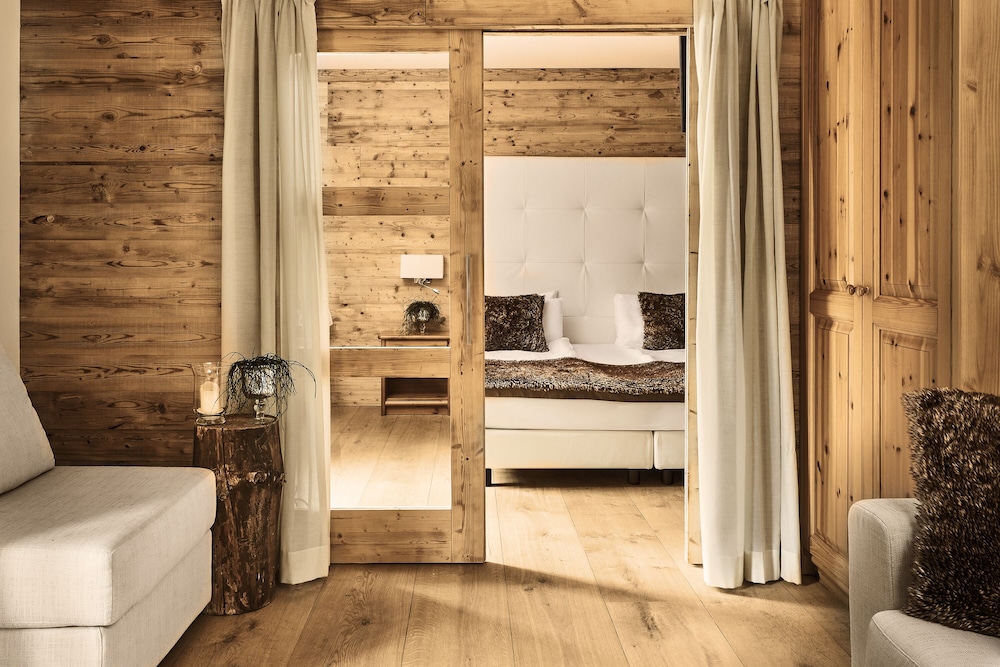 boutique hotel and chalets salvadori