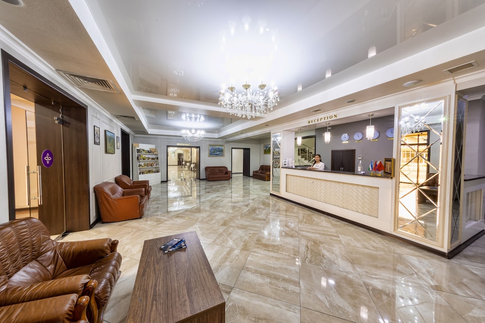 osh grand hotel chavo