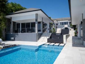 suluban cliff bali villa
