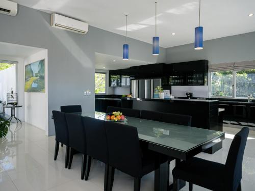 suluban cliff bali villa