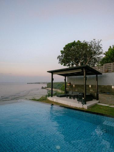 suluban cliff bali villa