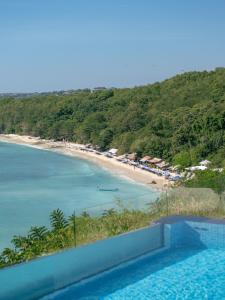 suluban cliff bali villa