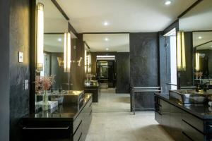 suluban cliff bali villa