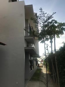 casa narrow villa rote