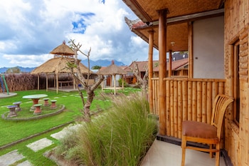 batur bamboo cabin